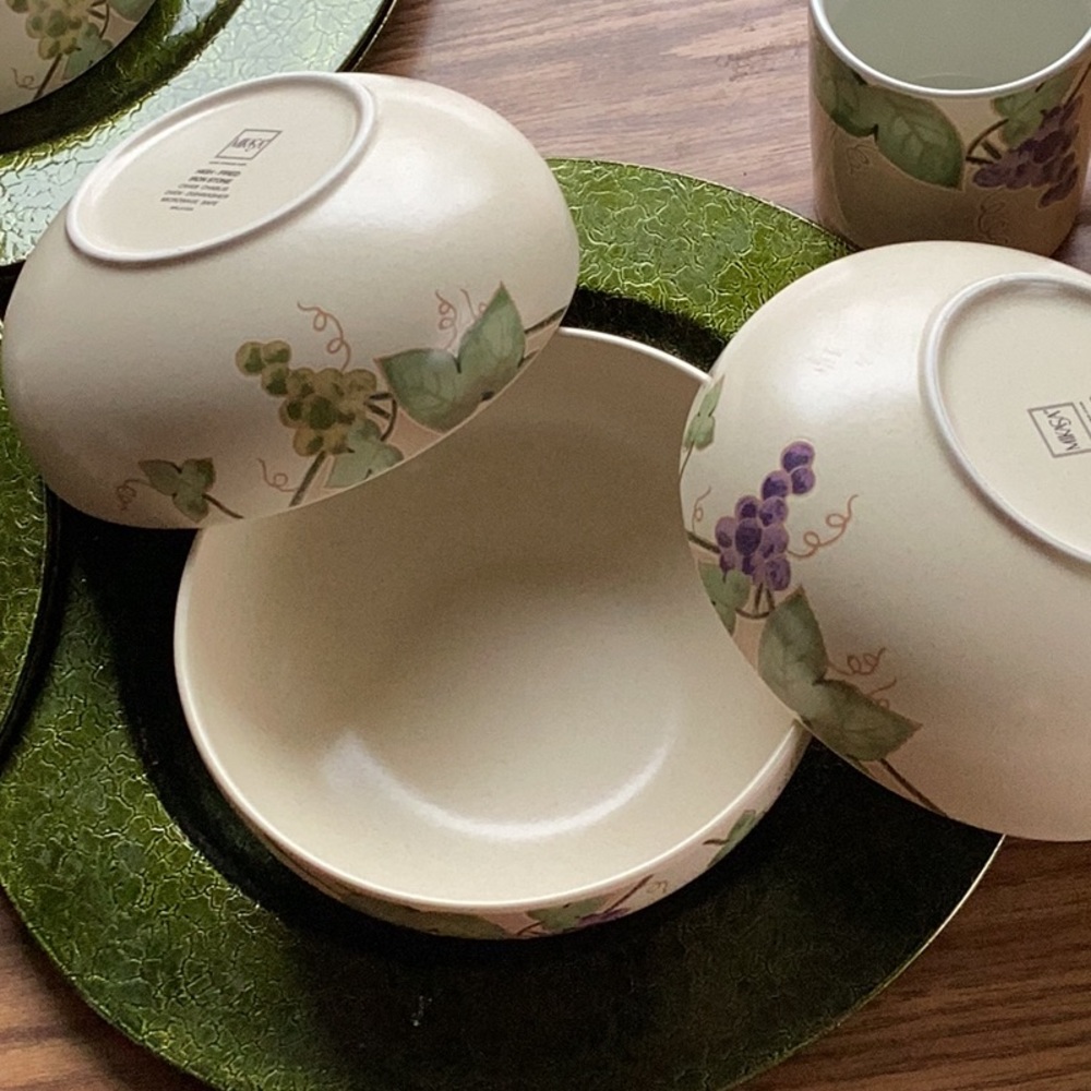 π Mikasa Chablis π Stoneware Mug Set of Four $39 VNPLC - Picture 8 of 16